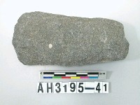 藏品(大型舌刃打製石斧)的圖片